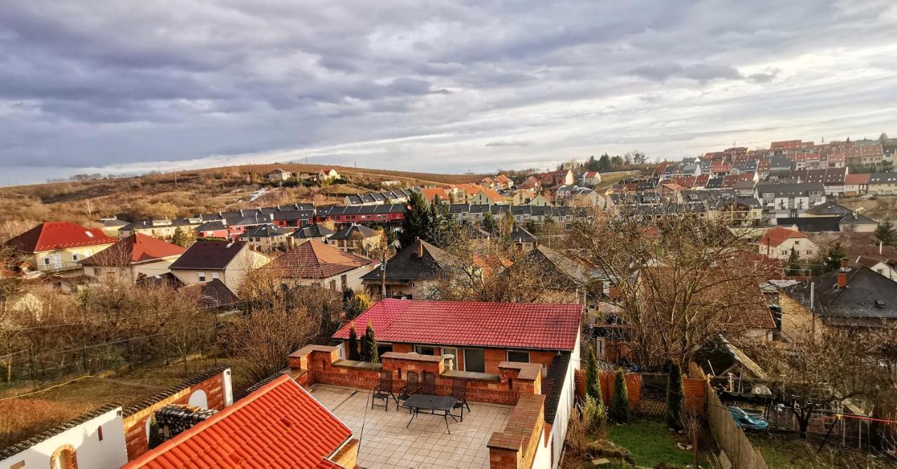 Eged'Inn Eger Luaran gambar